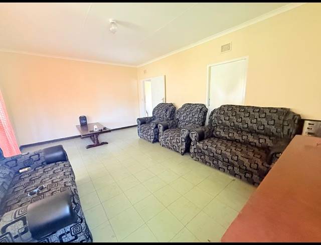 4 BEDROOM HOUSE FOR SALE IN VANDERBIJLPARK SE 1